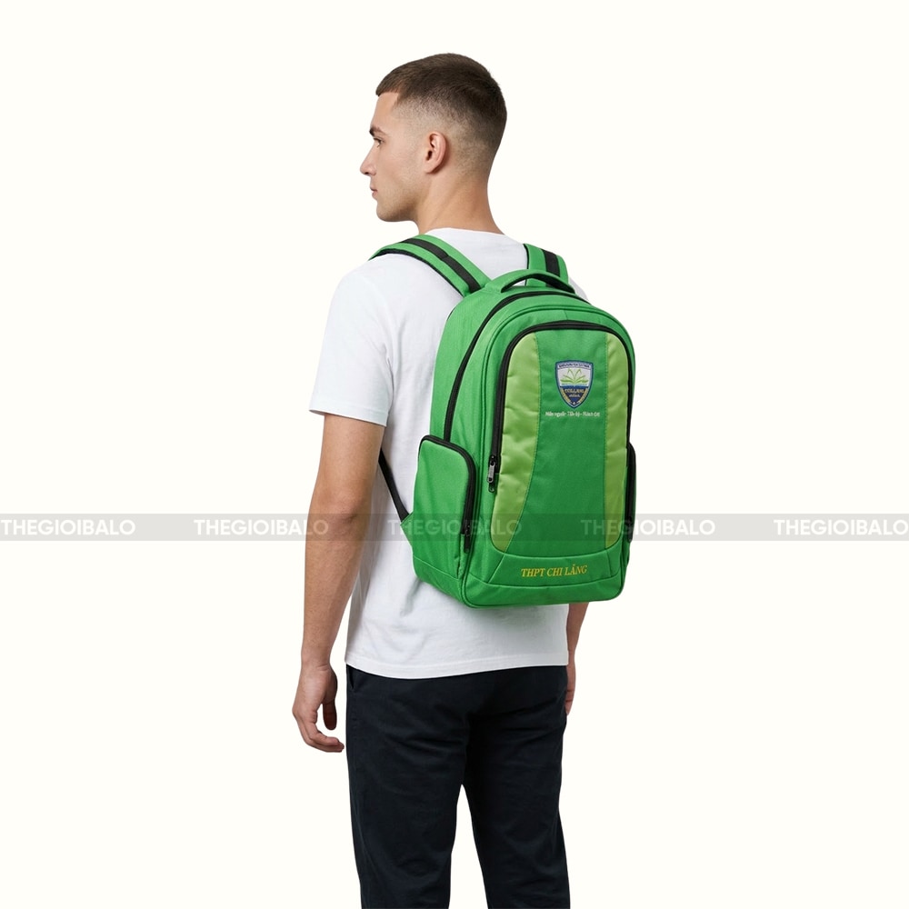 Quảng cáo balo in logo thương hiệu 2