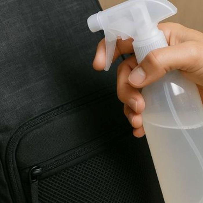 Cách khử mùi balo mới mua đơn giản, dễ áp dụng